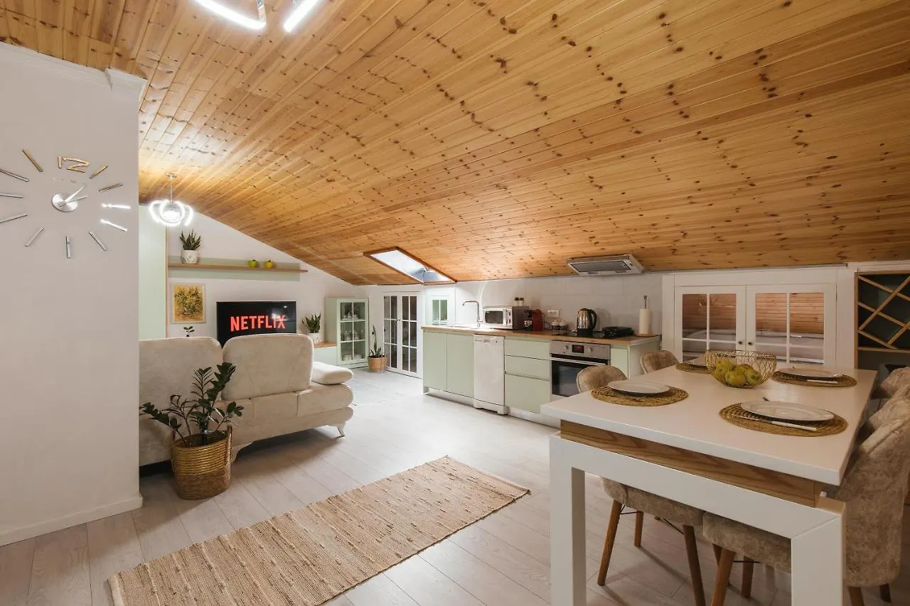 Loft Apartment By Holistay Tirana