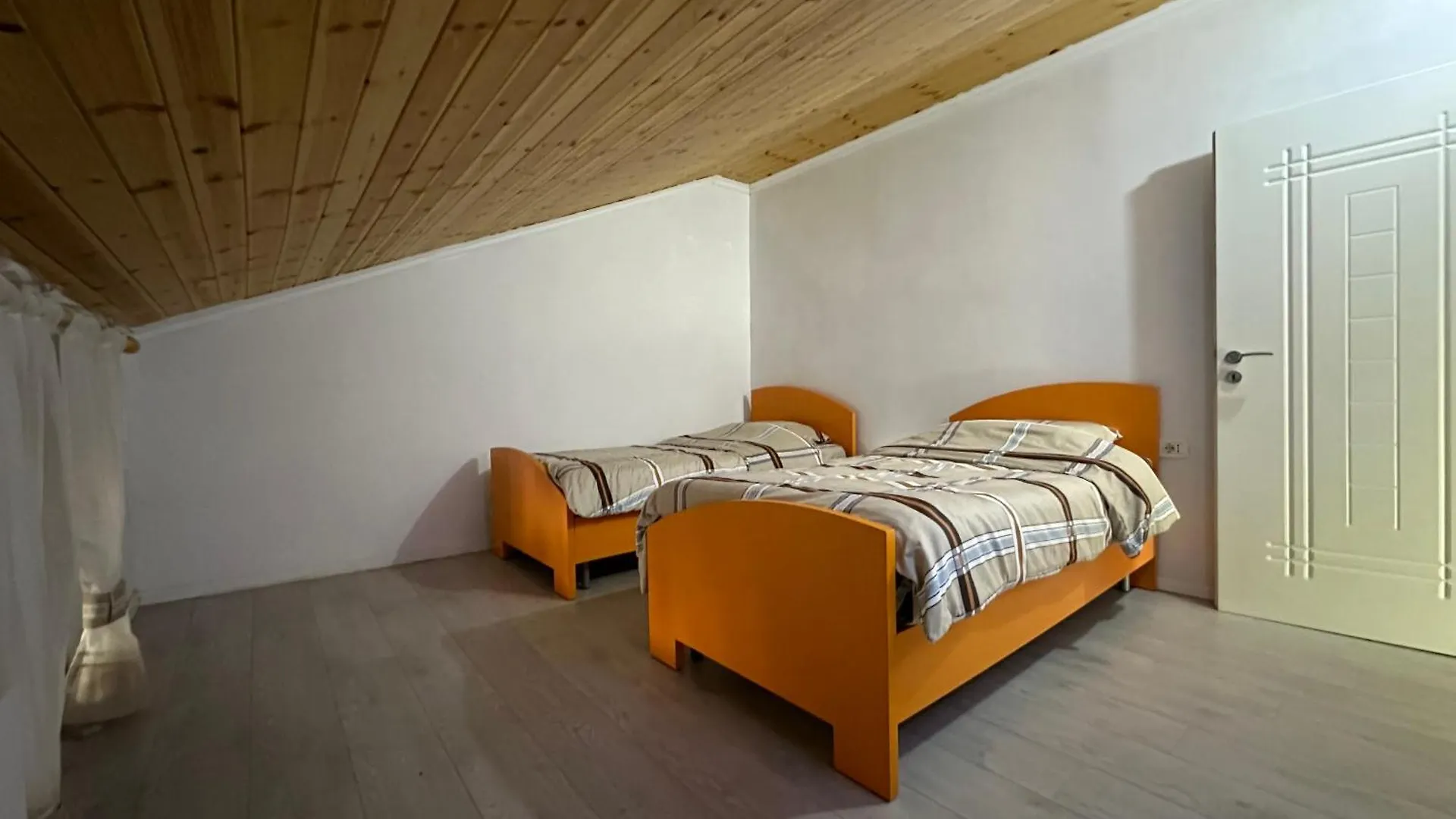 Loft Apartment By Holistay Tirana